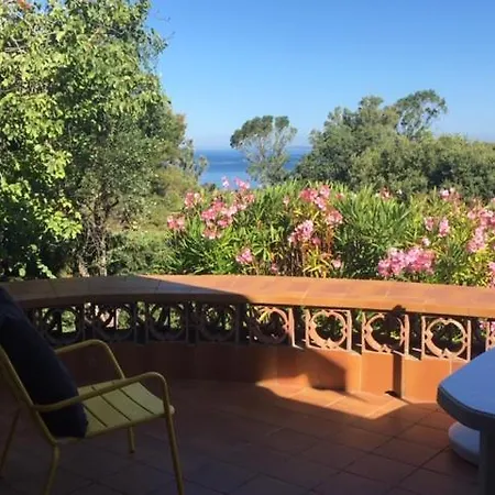 Plein Soleil- D'argent A 150 M - 150 M From * コティ・シアヴァーリ