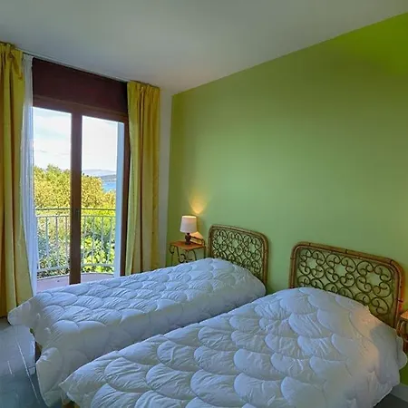 Holiday home Plein Soleil- D'argent A 150 M - 150 M From